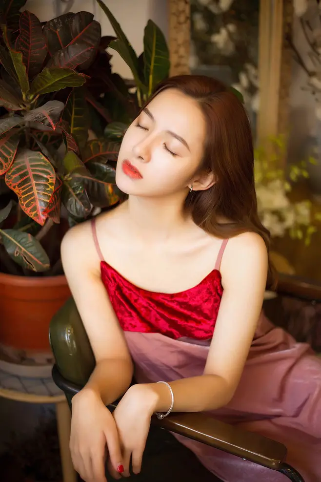 苍南广州高端商务伴游晓雯