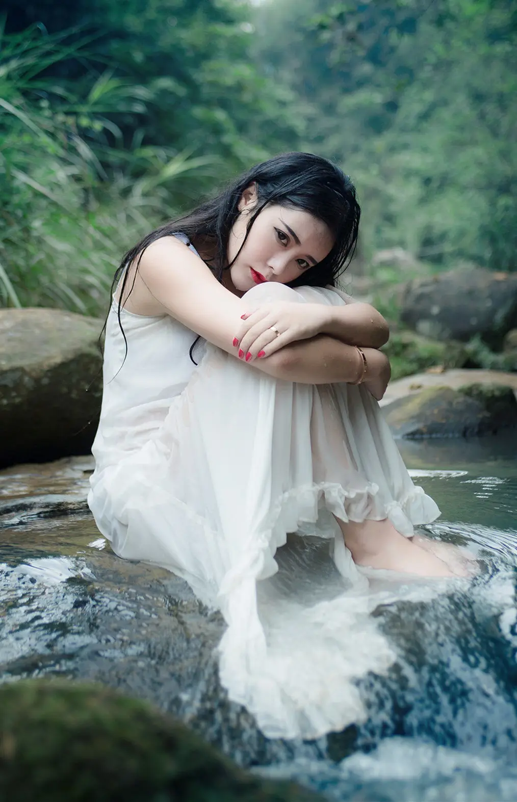 苍南郑州高端私人伴游小野梨子
