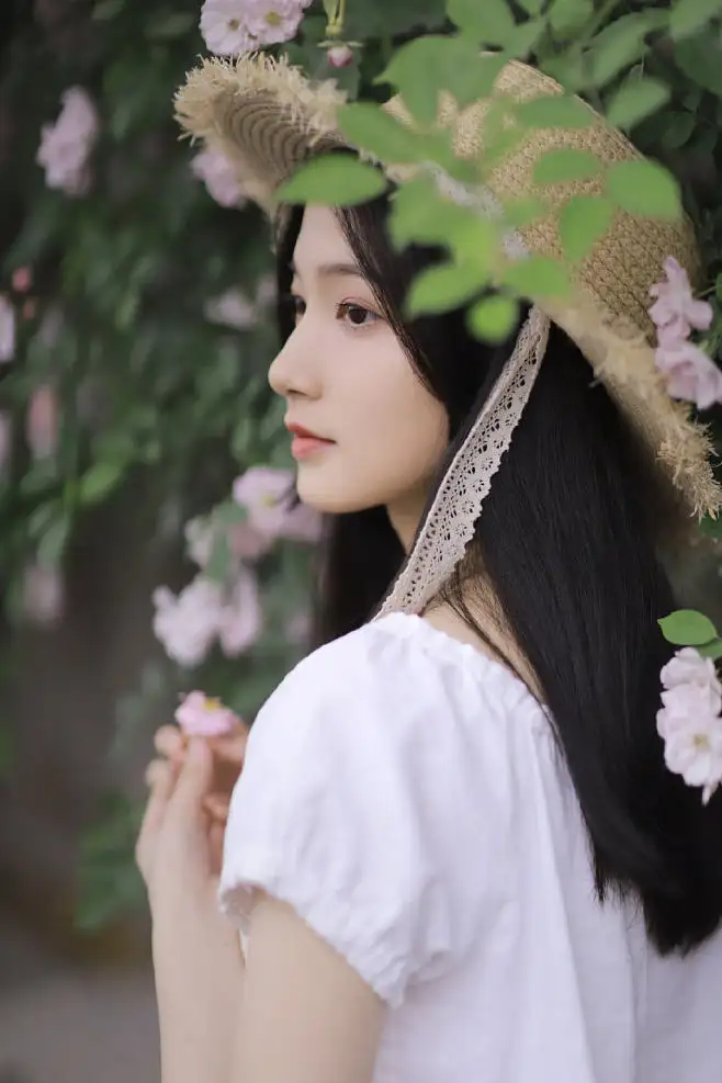 苍南喀什私人伴游李菲儿